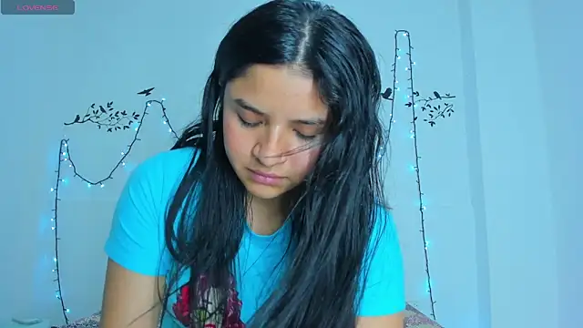 Snapshot of ayheleensexygirl1 chatting on 01-25-25, 03:09 ayheleensexygirl1 online show from 01-25-25, 03:09