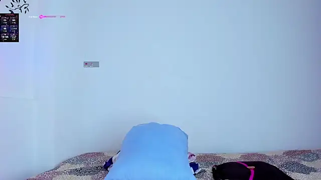 Snapshot of ayheleensexygirl1 chatting on 10-14-25, 08:09 ayheleensexygirl1 online show from 10-14-25, 08:09