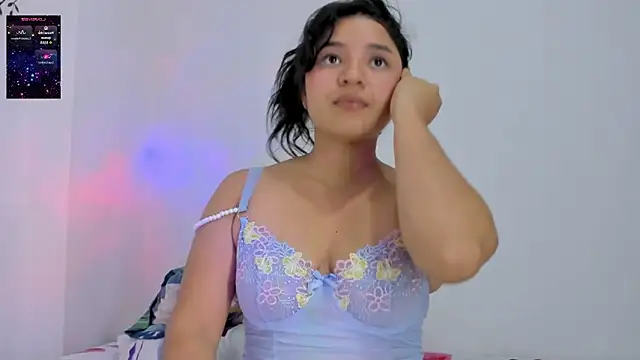 Snapshot of ayheleensexygirl1 chatting on 11-04-25, 07:24 ayheleensexygirl1 online show from 11-04-25, 07:24