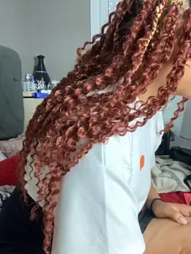 MaryAlbuquerque online show from 10-13-25, 06:41