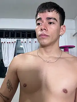 its liam18 online show from 03-11-25, 01:59