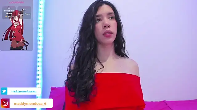 Snapshot of MaddyMendozaxx chatting on 11-22-25, 03:44 MaddyMendozaxx online show from 11-22-25, 03:44