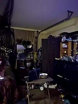 Snapshot of Avaivory chatting on 03-17-25, 08:51 Avaivory online show from 03-17-25, 08:51