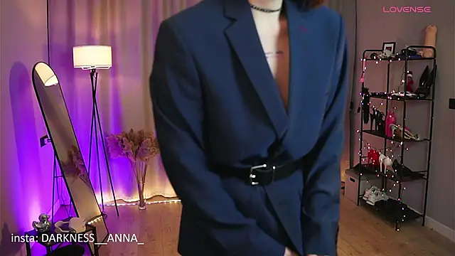 AnnaTrueno online show from 01-18-26, 05:50