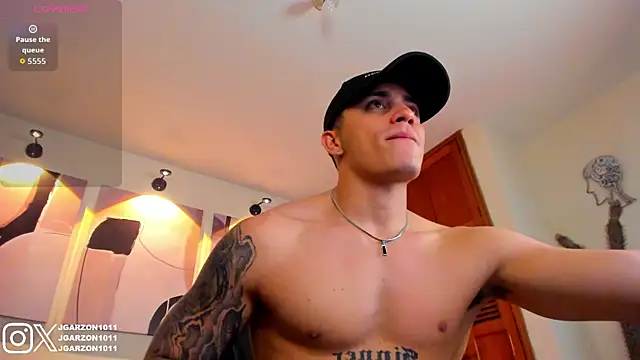 Snapshot of _joansoto chatting on 04-21-26, 01:50 joansoto online show from 04-21-26, 01:50