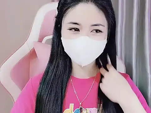 Snapshot of _Lygn__ chatting on 01-26-25, 05:13 Lygn online show from 01-26-25, 05:13