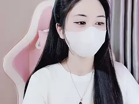 Snapshot of _Lygn__ chatting on 01-27-25, 05:26 Lygn online show from 01-27-25, 05:26