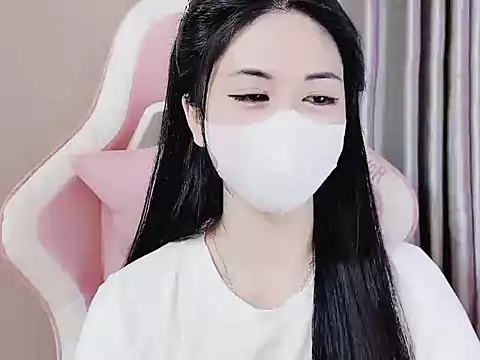 Snapshot of _Lygn__ chatting on 01-27-25, 08:39 Lygn online show from 01-27-25, 08:39