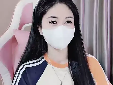 Snapshot of _Lygn__ chatting on 02-01-25, 09:40 Lygn online show from 02-01-25, 09:40