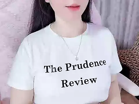 Snapshot of _Lygn__ chatting on 09-23-25, 01:14 Lygn online show from 09-23-25, 01:14