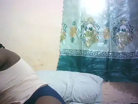 ebony valleria online show from 04-19-26, 01:21