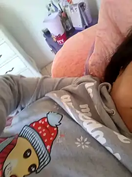 Snapshot of KasiaVenus_ chatting on 01-05-25, 12:42 KasiaVenus  online show from 01-05-25, 12:42