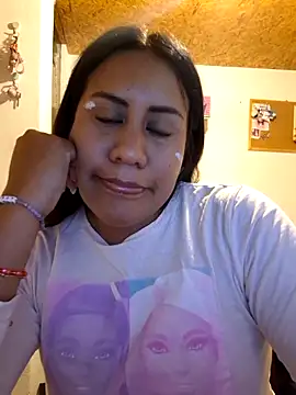 KasiaVenus  online show from 12-18-25, 04:18