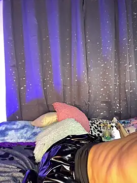 Snapshot of Alexa_Chanell_Oficial chatting on 09-13-25, 05:07 Alexa Chanell Oficial online show from 09-13-25, 05:07