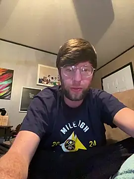 Snapshot of denverfwb chatting on 12-12-24, 11:14 denverfwb online show from 12-12-24, 11:14