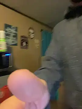 Snapshot of denverfwb chatting on 01-25-25, 12:17 denverfwb online show from 01-25-25, 12:17