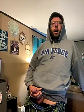 Snapshot of denverfwb chatting on 10-14-25, 04:19 denverfwb online show from 10-14-25, 04:19