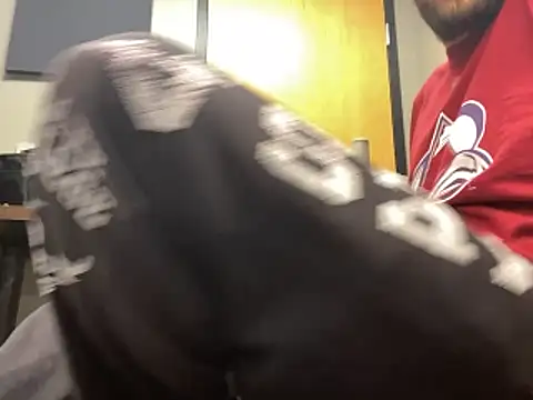 Snapshot of denverfwb chatting on 11-05-25, 10:43 denverfwb online show from 11-05-25, 10:43