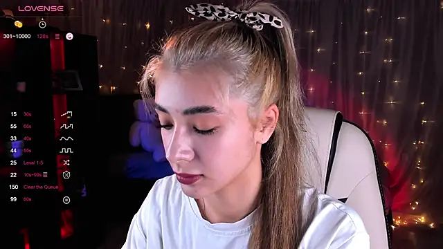 DarlaLike online show from 01-20-25, 04:54