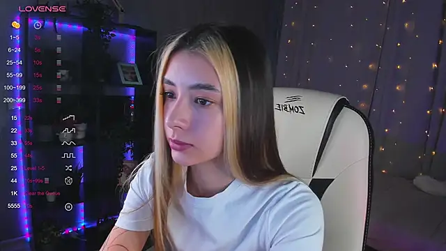 DarlaLike online show from 03-19-25, 03:41