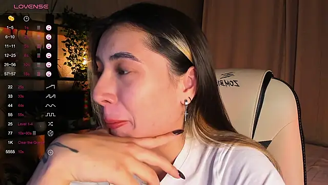 DarlaLike online show from 10-04-25, 04:10