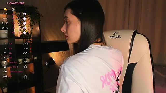 Snapshot of DarlaLike chatting on 11-09-25, 03:38 DarlaLike online show from 11-09-25, 03:38