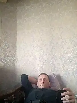 Snapshot of Viause_Kentauelle chatting on 12-19-24, 11:07 Viause Kentauelle online show from 12-19-24, 11:07