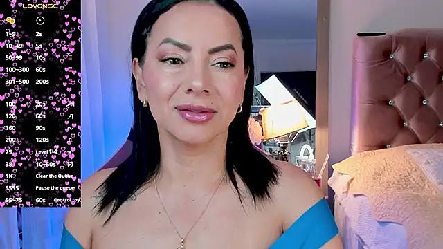 veronika naughty online show from 10-16-25, 02:18