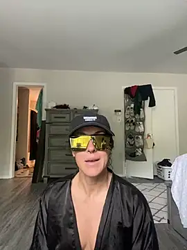 mrs  unknown online show from 10-12-25, 04:28