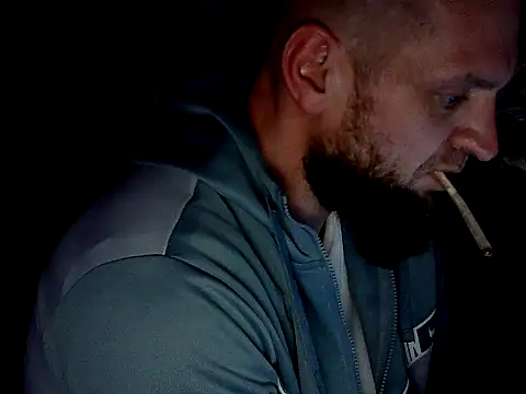 Snapshot of donhulio482 chatting on 03-11-25, 05:38 donhulio482 online show from 03-11-25, 05:38