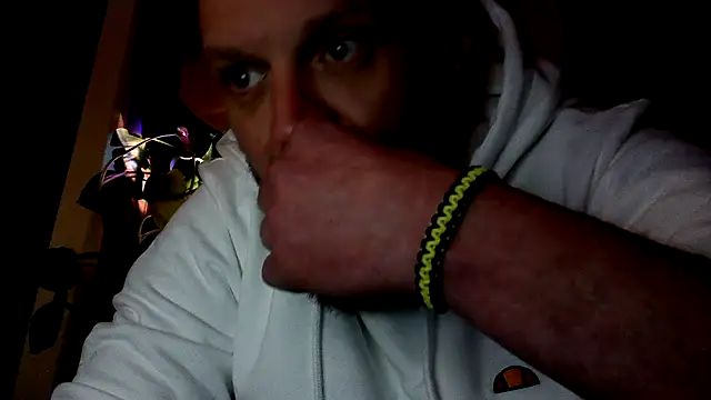 Snapshot of donhulio482 chatting on 03-16-25, 01:38 donhulio482 online show from 03-16-25, 01:38