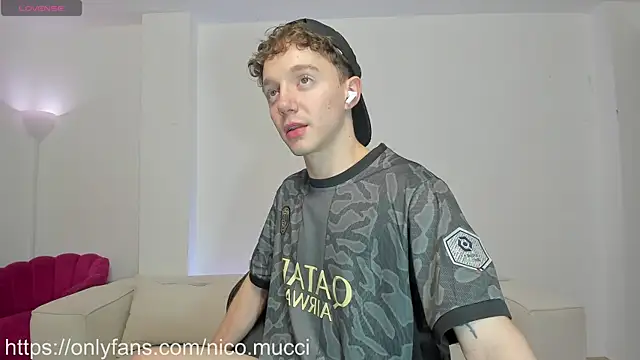 niico 18 online show from 12-31-24, 10:26