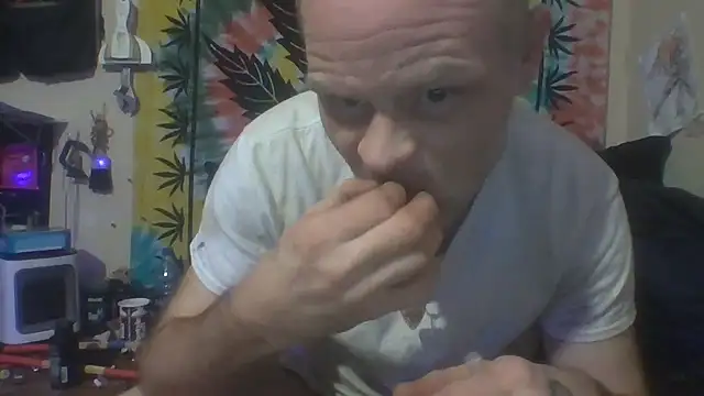 jaxx12369 online show from 02-02-25, 09:08