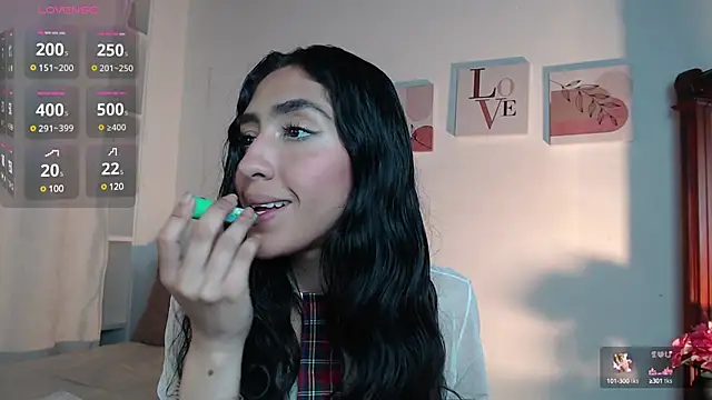 Snapshot of madisex_s chatting on 03-06-25, 11:47 madisex s online show from 03-06-25, 11:47