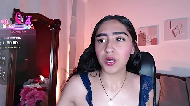 Snapshot of madisex_s chatting on 09-26-25, 12:42 madisex s online show from 09-26-25, 12:42