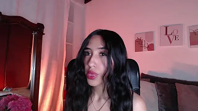 Snapshot of madisex_s chatting on 10-07-25, 01:41 madisex s online show from 10-07-25, 01:41