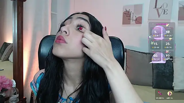 Snapshot of madisex_s chatting on 10-09-25, 01:09 madisex s online show from 10-09-25, 01:09