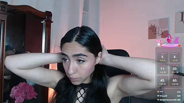 Snapshot of madisex_s chatting on 10-17-25, 12:30 madisex s online show from 10-17-25, 12:30