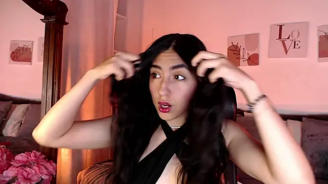 Snapshot of madisex_s chatting on 11-10-25, 01:10 madisex s online show from 11-10-25, 01:10