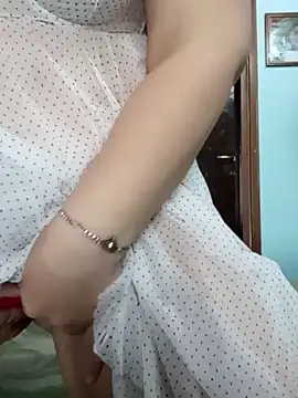 Snapshot of maialina2 chatting on 01-13-25, 07:43 maialina2 online show from 01-13-25, 07:43