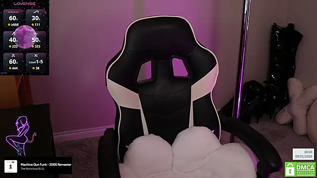 Snapshot of Billiexxox chatting on 01-08-26, 04:09 Billiexxox online show from 01-08-26, 04:09