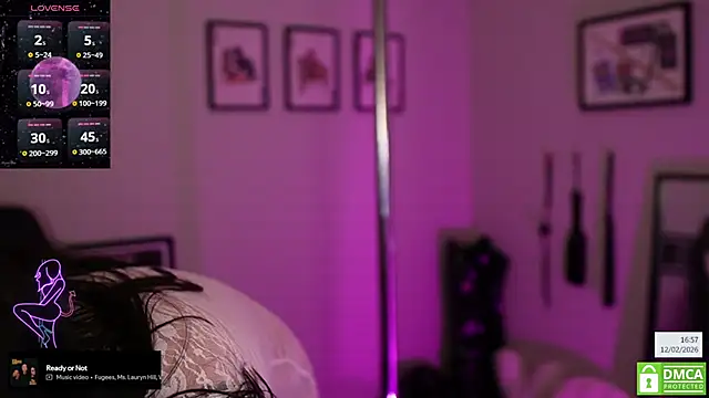 Snapshot of Billiexxox chatting on 02-12-26, 04:57 Billiexxox online show from 02-12-26, 04:57