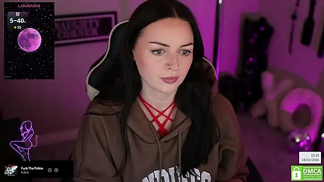 Snapshot of Billiexxox chatting on 02-18-26, 03:30 Billiexxox online show from 02-18-26, 03:30