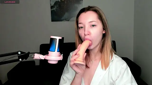 MiaThaine online show from 01-10-25, 01:10