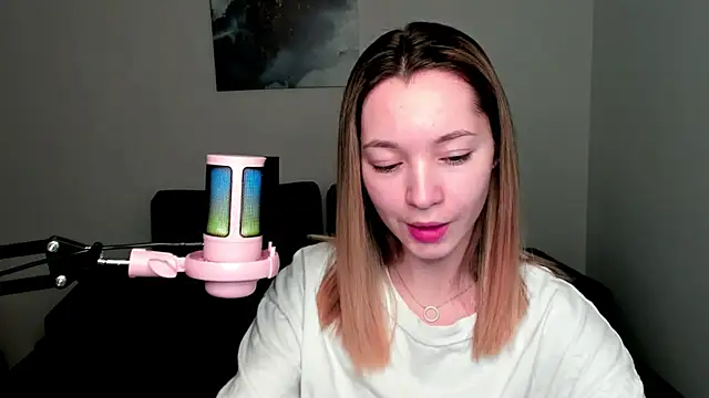 MiaThaine online show from 01-13-25, 11:38