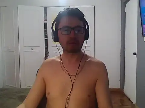 Snapshot of Diptongo chatting on 11-23-25, 10:09 Diptongo online show from 11-23-25, 10:09