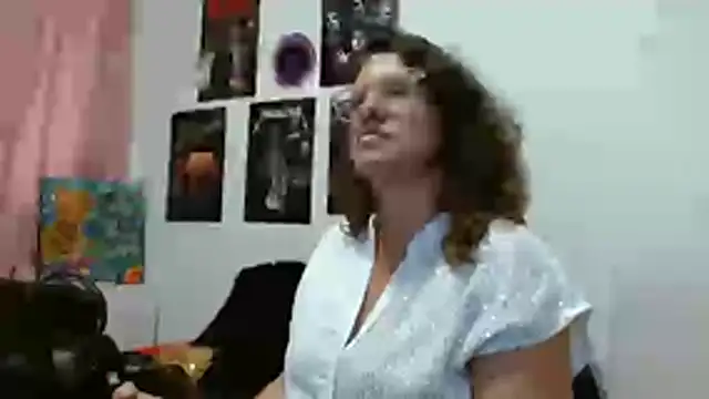 charlotte  G online show from 12-22-25, 06:49