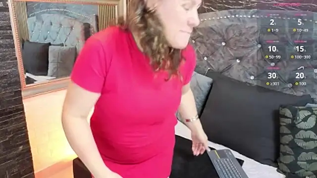 charlotte  G online show from 04-08-26, 11:21