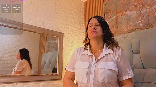 charlotte  G online show from 04-24-26, 11:45