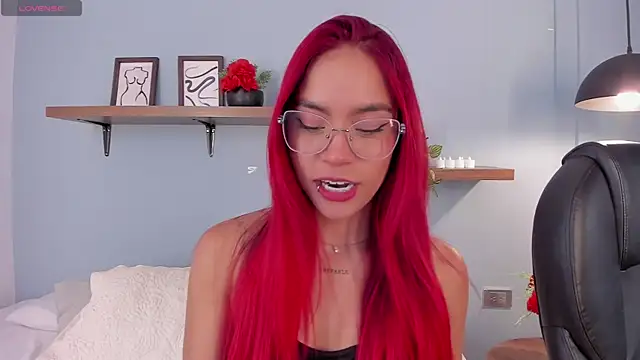 Snapshot of Scarlett_Morgan_ chatting on 03-06-25, 08:16 Scarlett Morgan  online show from 03-06-25, 08:16